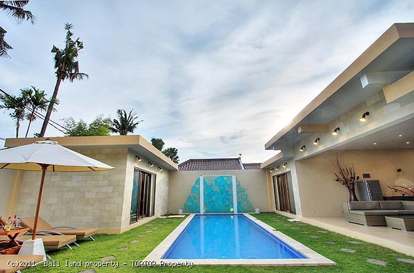 Bali Seminyak villa property for sale 3 bedrooms modern designed