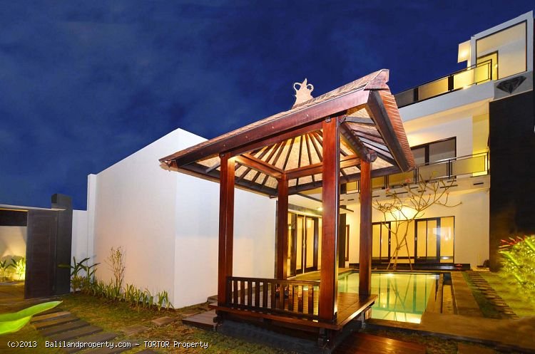 New 3 bedroom 2 storey freehold home quiet spot