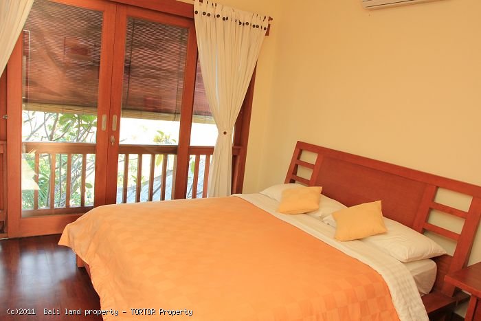 Bali 3 bedroom freehold villa 2 floors private pool ocean views