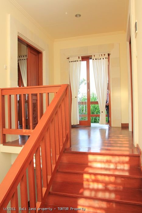 Bali 3 bedroom freehold villa 2 floors private pool ocean views