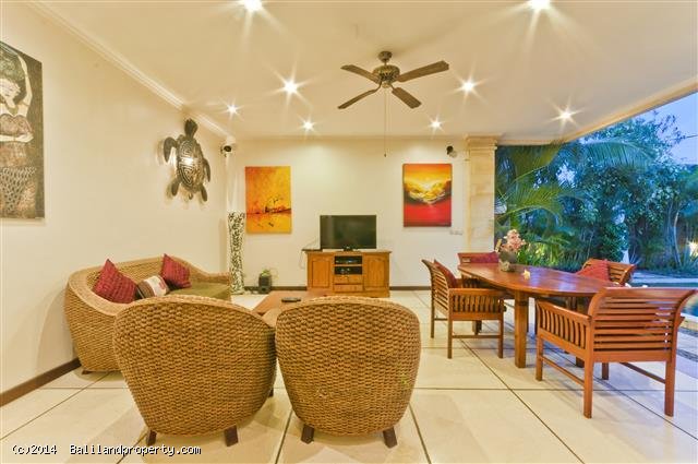 Profitable rental villa with 2.5 bedrooms private pool