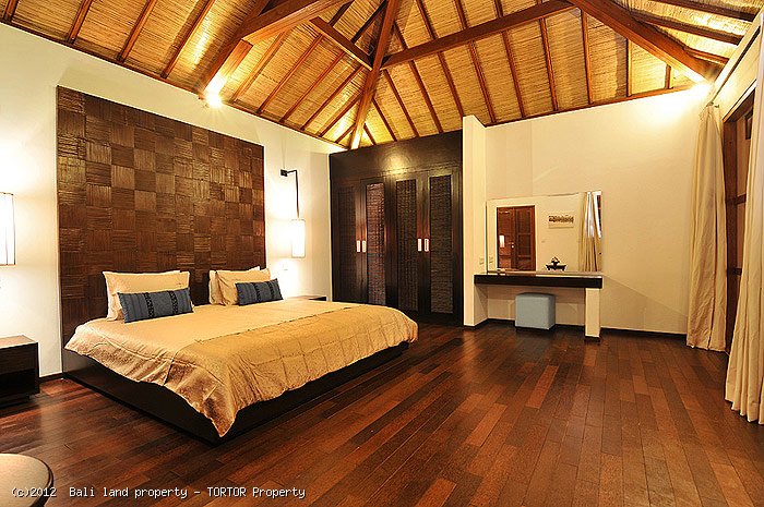 Two and three bedroom affordable villas for sale in Seminyak Legian