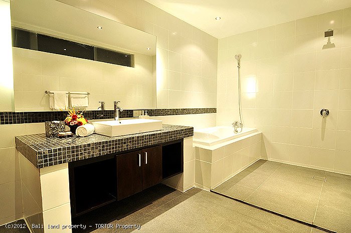 Two and three bedroom affordable villas for sale in Seminyak Legian