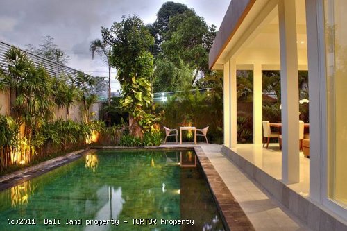 Contemporary style 2 bedroom villa luxury interior rental goldmine