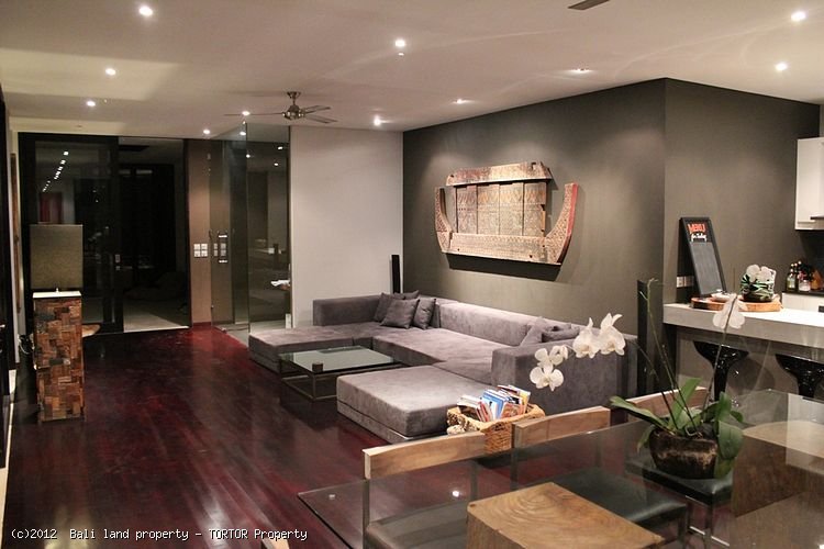 Bali Umalas 3 bedroom for lease near horse stables