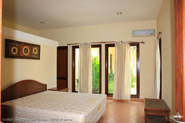 villa 2 bedroom with pool on 600m2 leasehold sale