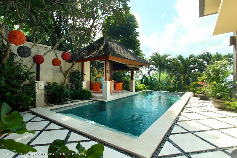 Country villa on 3 floors 4 bedrooms stunning views - $500,000